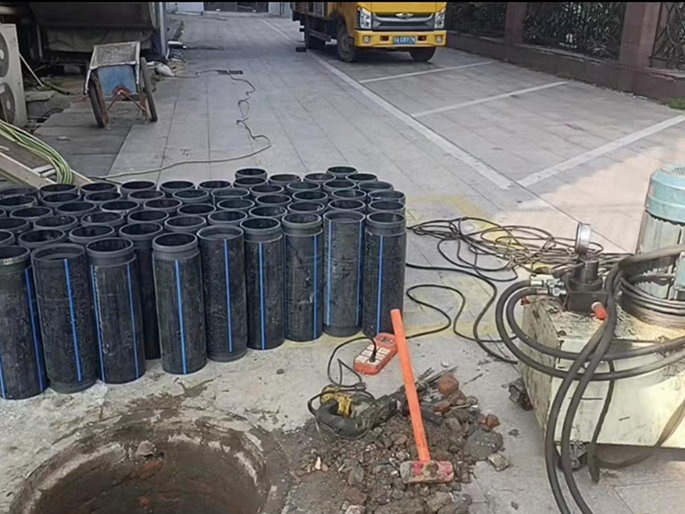 府谷PE置换管厂家 DN315置换管 非开挖管短管置换